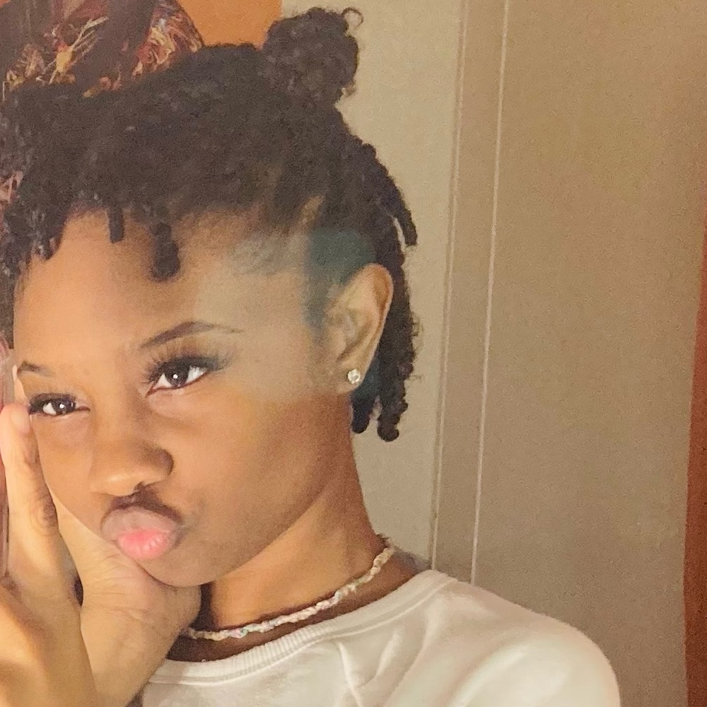 Meet your Posher, Breanna